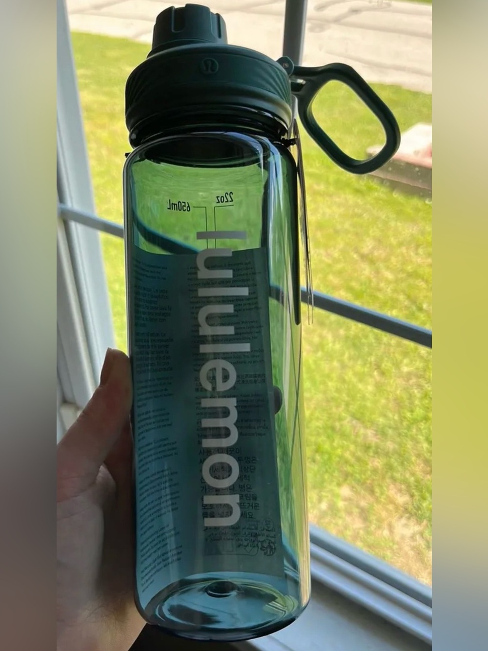 Lululemon 22oz Green Water Bottle